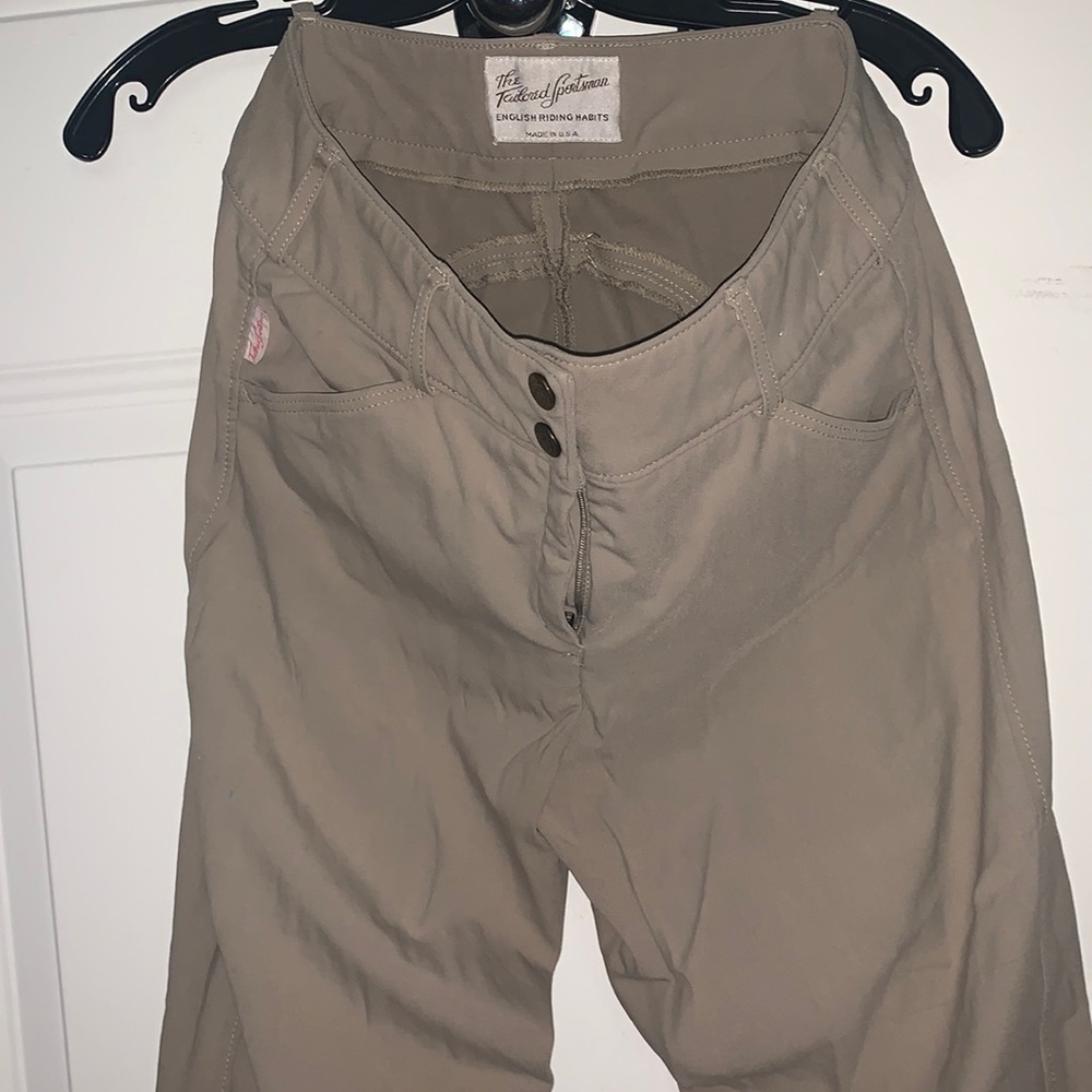 Trophy Hunter Breech 28L